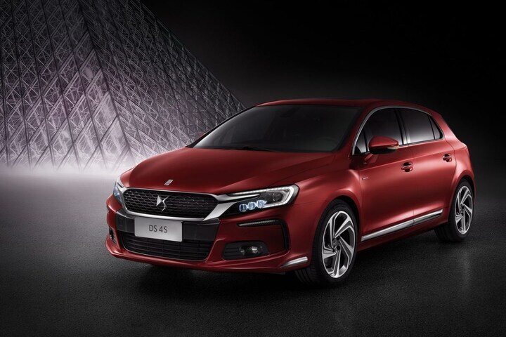 DS 4S