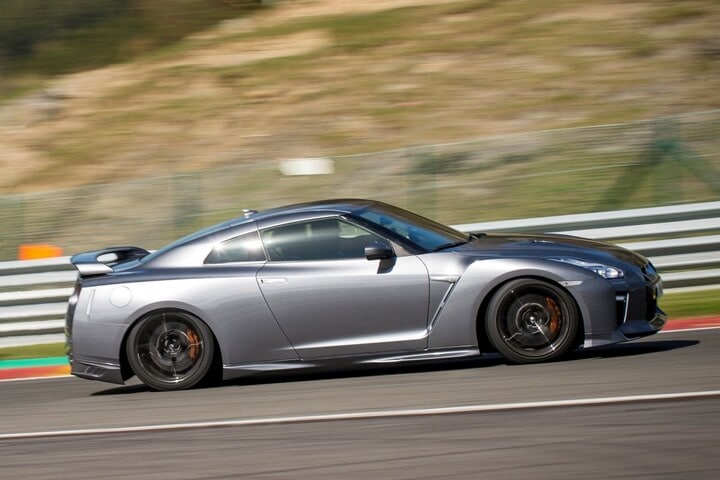 Nissan GT-R