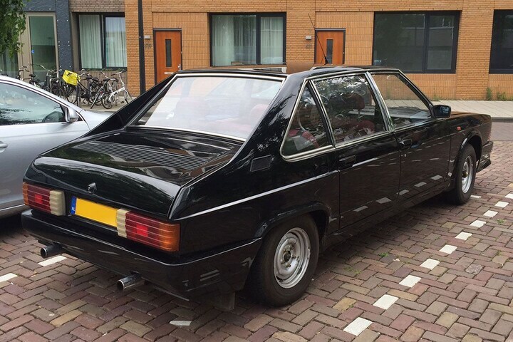 Tatra 613