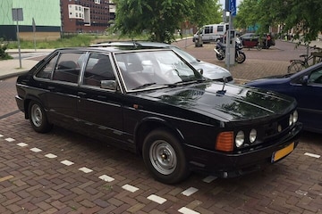 Tatra 613
