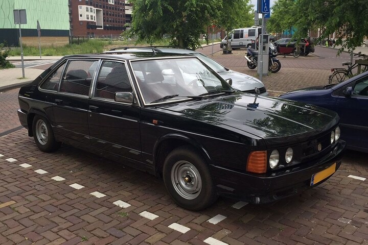 Tatra 613