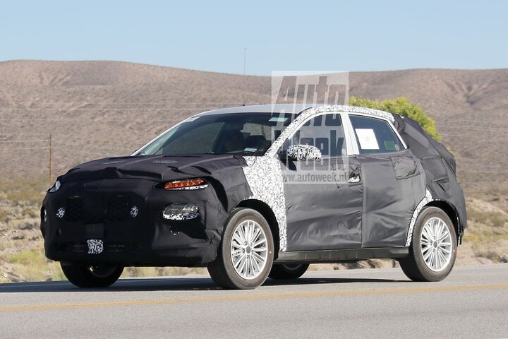 Kia cross-over spyshots