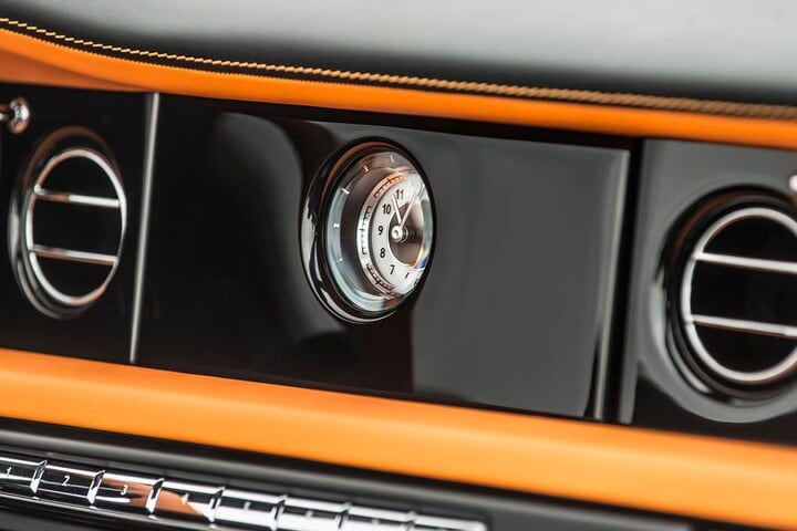 Rolls-Royce Phantom Drophead Coupe Beverly Hills