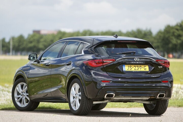 Infiniti Q30 1.6 TCT Premium