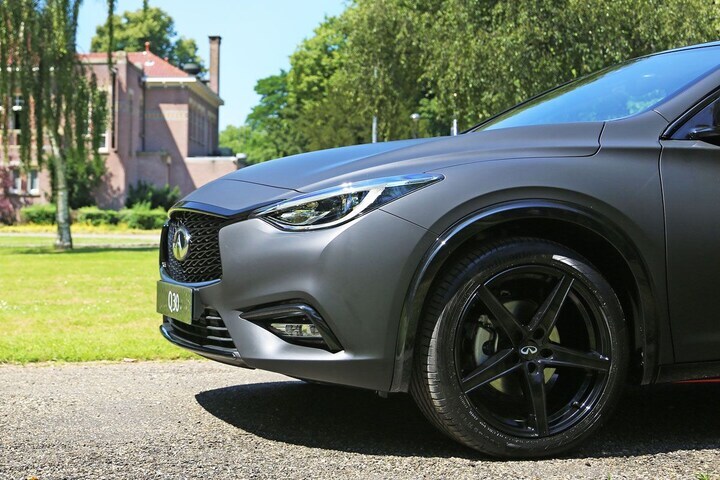 Infiniti Q30 AntiChic