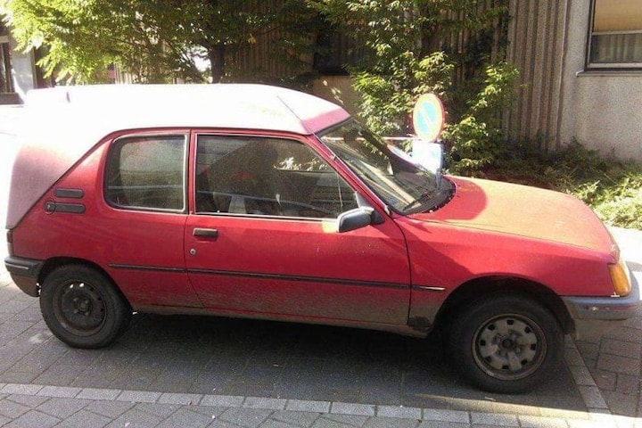 Peugeot 205