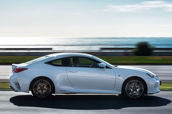 Lexus RC 300h F-Sport