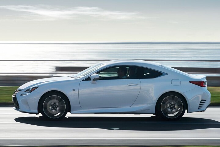Lexus RC 300h F-Sport