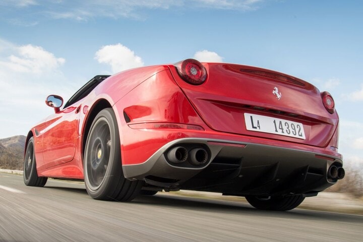 Ferrari California T HS
