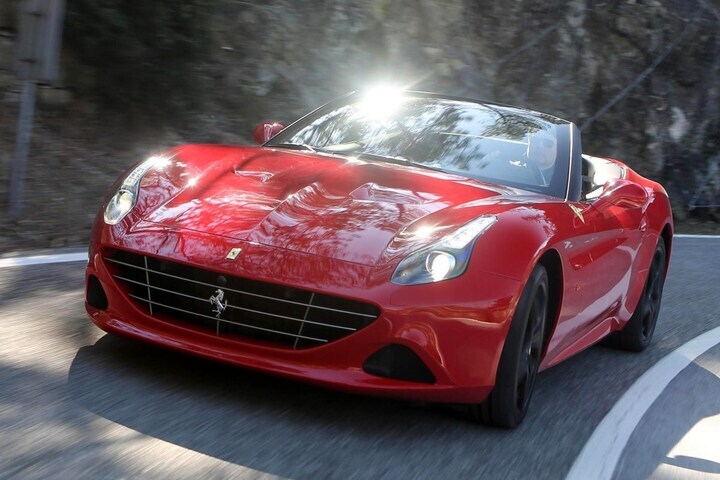 Ferrari California T HS