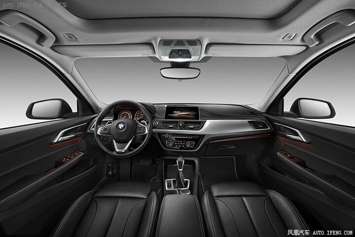 BMW 1-serie sedan dashboard