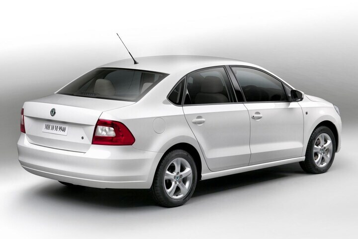 Pre-facelift Skoda Rapid (INDIA)