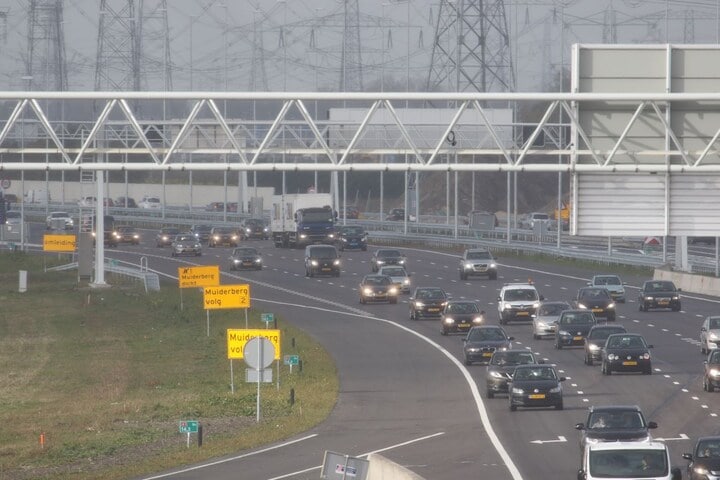 A1 snelweg Muiderberg