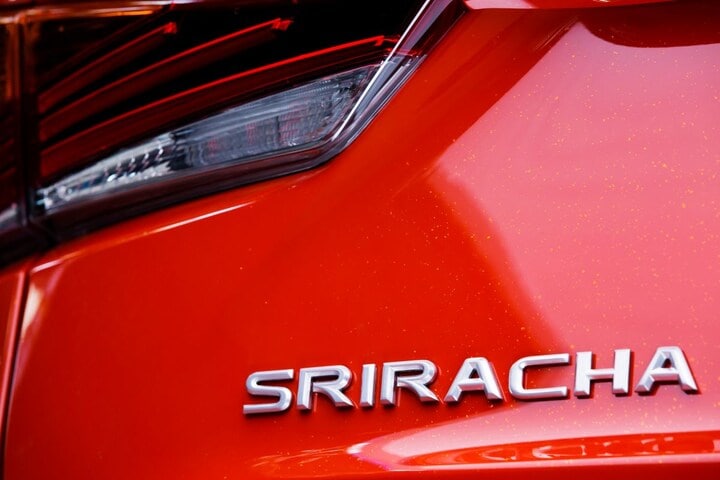 Lexus Sriracha IS