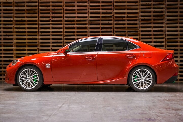 Lexus Sriracha IS
