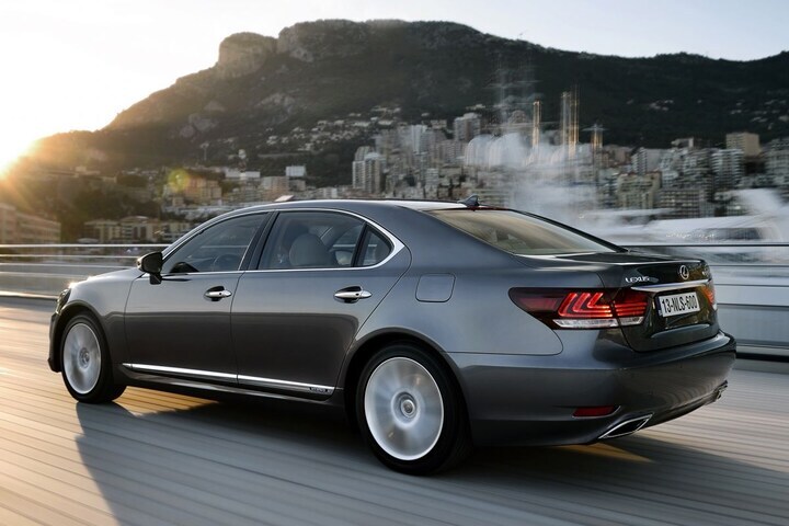 Lexus LS 600h L