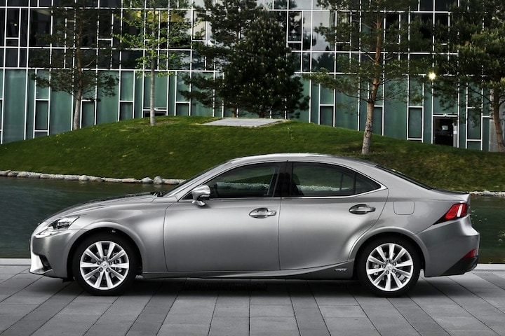 Lexus IS 300h