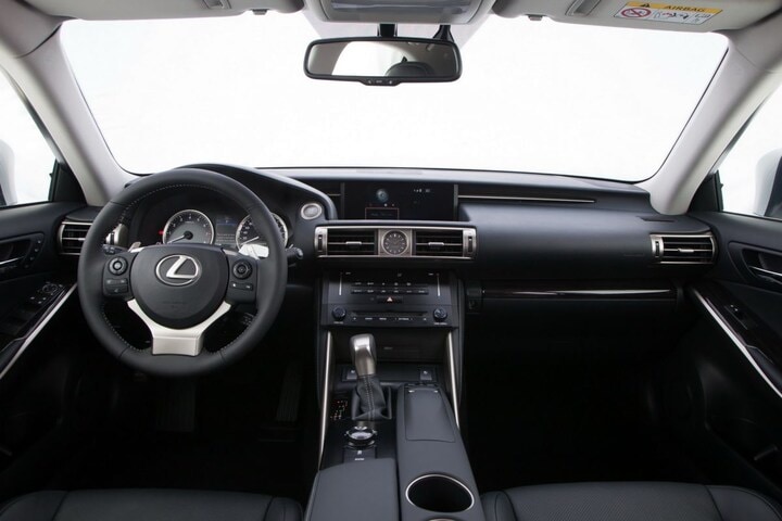 Lexus IS 300h