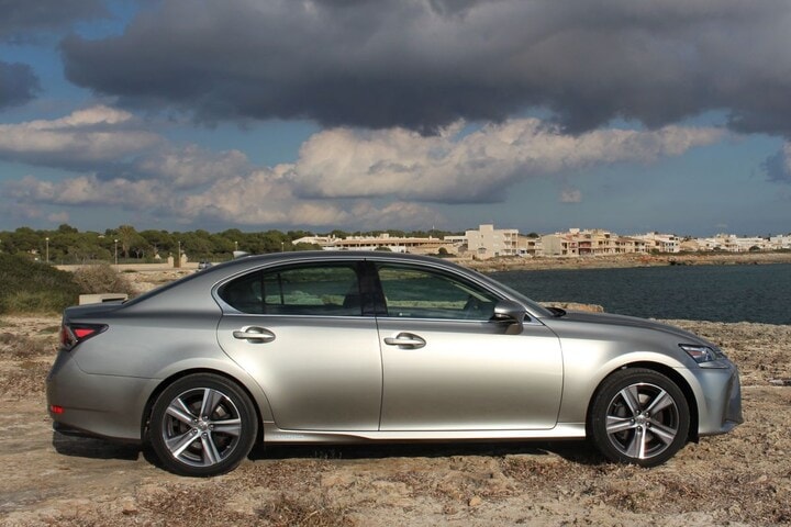 Lexus GS 300h