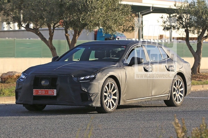 Lexus LS spyshots