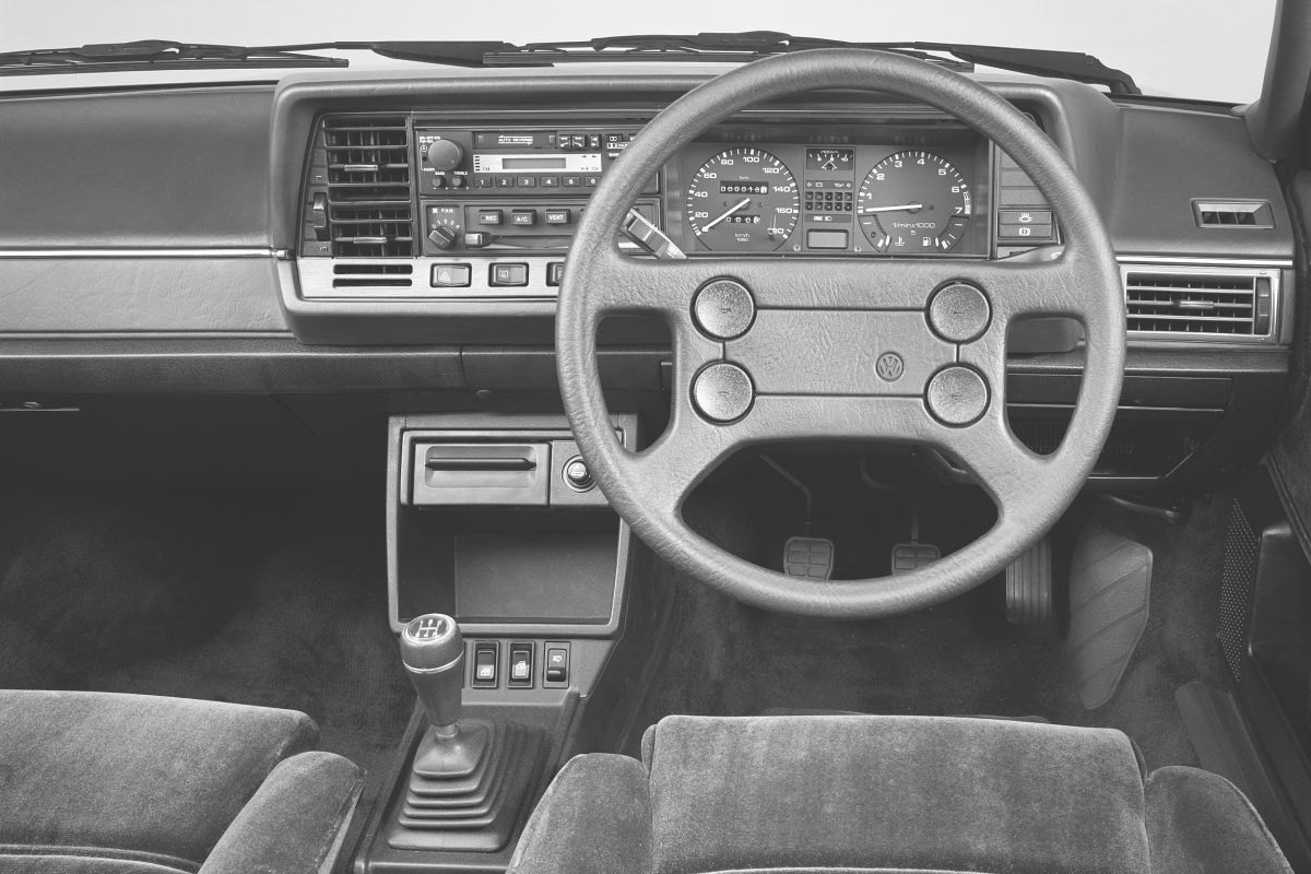 Nissan Santana