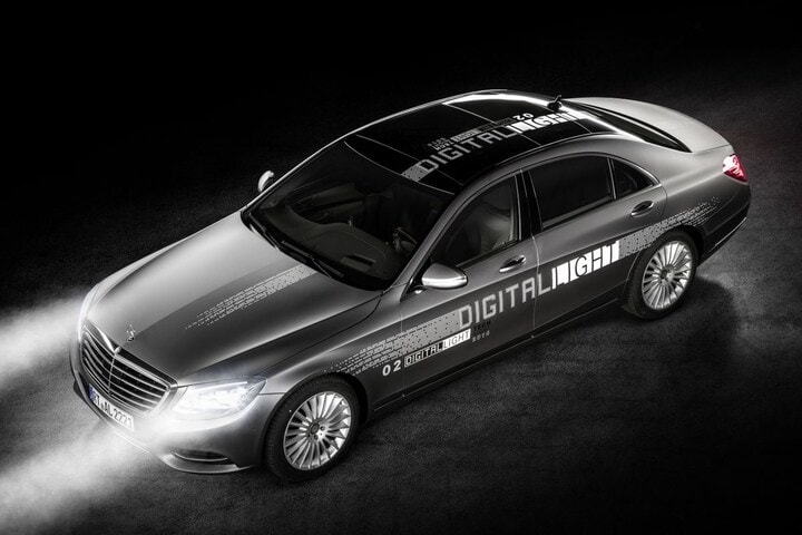Mercedes-Benz Digital Light