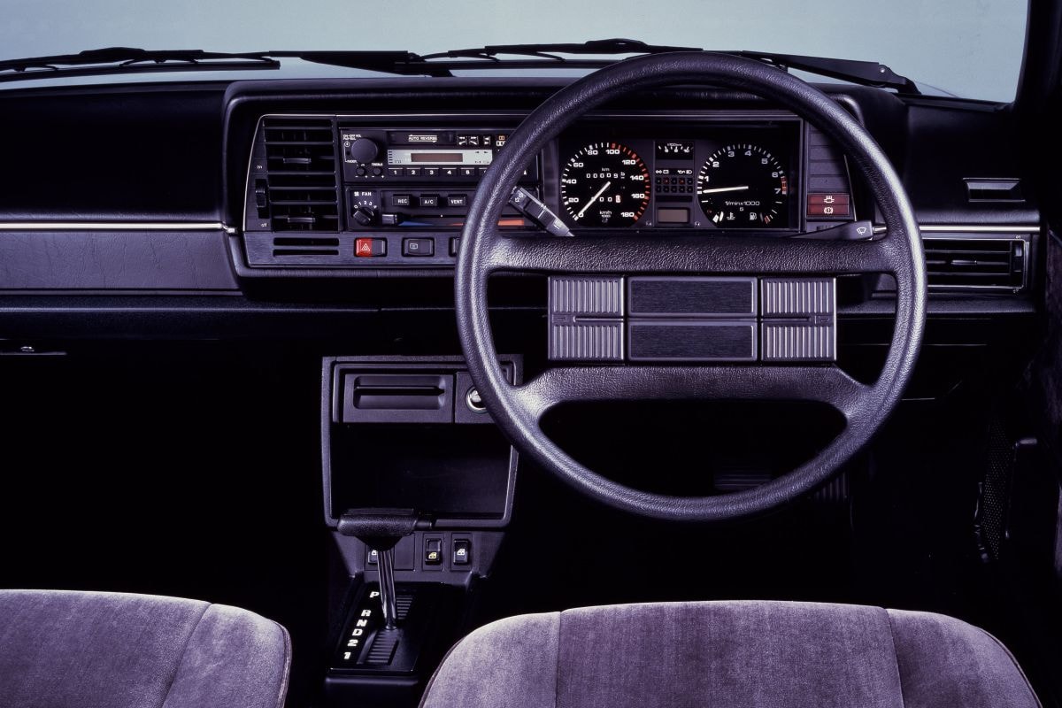Nissan Santana