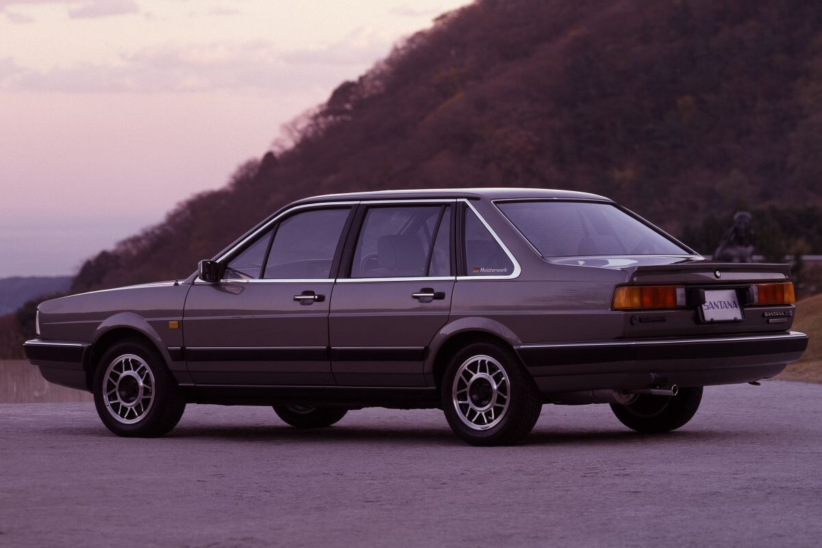 Nissan Santana
