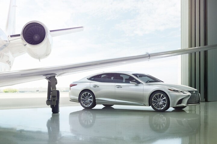 Lexus LS