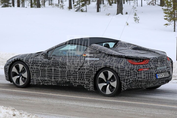 BMW i8 Spyder Spionage