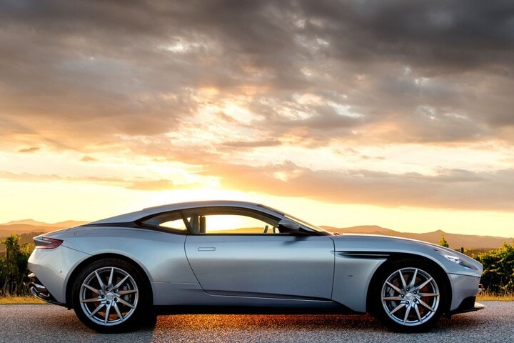 Aston Martin DB11 Coupé