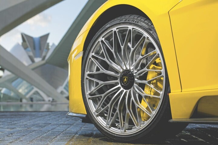Lamborghini Aventador S