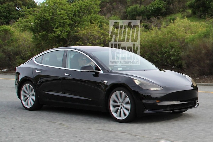 Tesla Model 3 spyshots