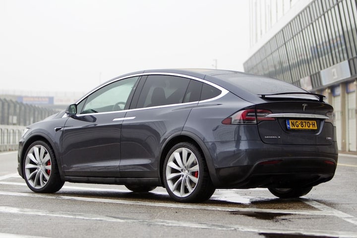 Tesla Model X P100D