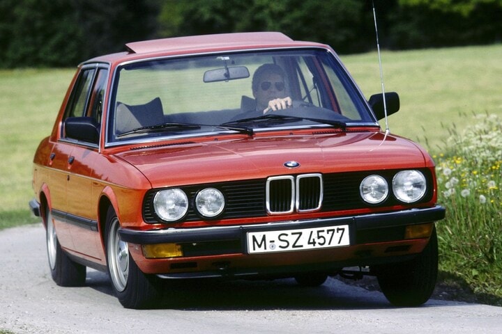 BMW 5-serie E28