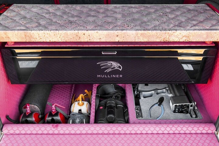 Bentley Bentayga Falconry