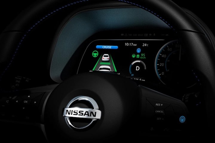 Nissan Leaf teaser
