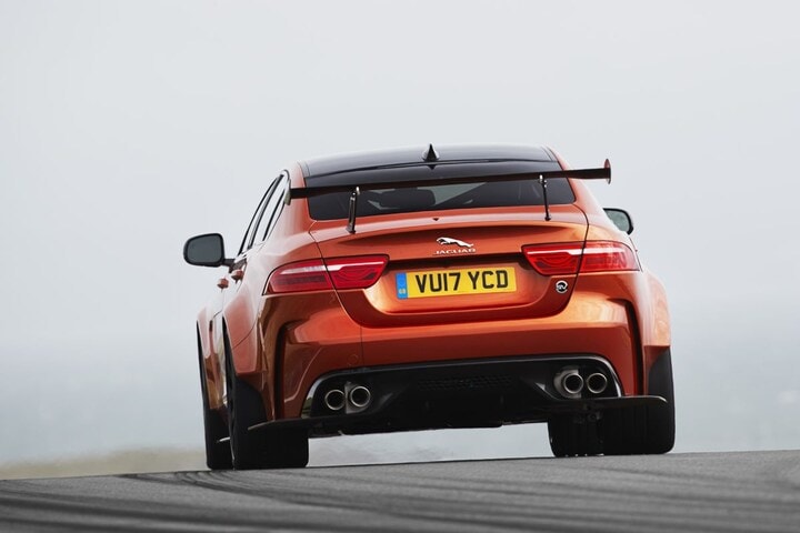 Jaguar XE SV PROJECT 8