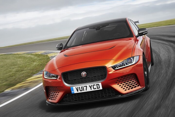 Jaguar XE SV PROJECT 8
