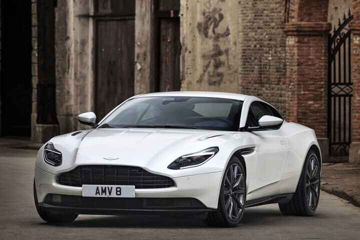 Aston Martin DB11 V8
