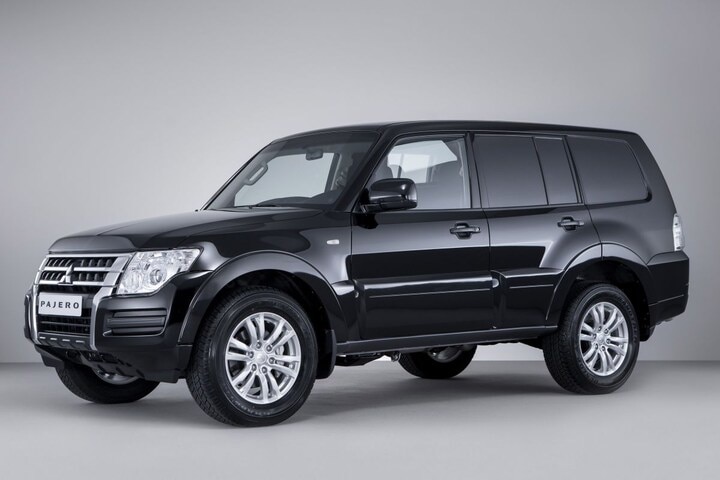 Mitsubishi Pajero LWB grijs kenteken