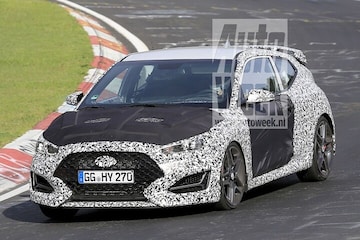 Hyundai Veloster spyshots