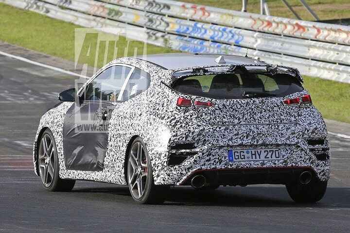Hyundai Veloster spyshots