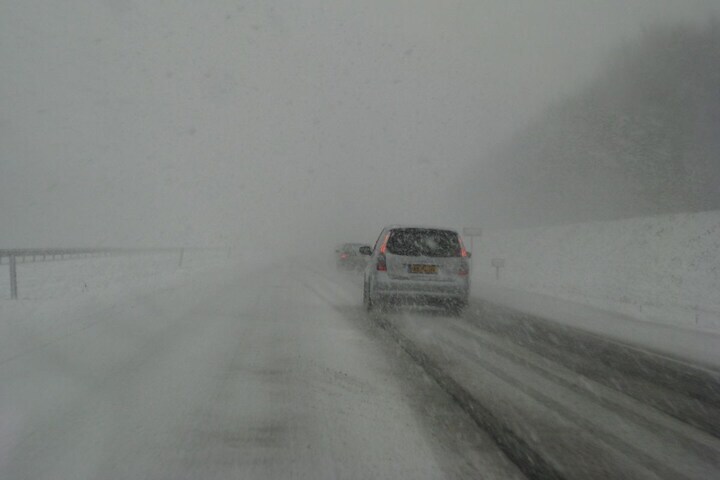 gladheid winter ijzel sneeuw