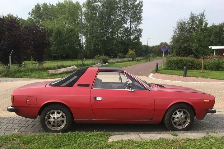 In het wild: Lancia Beta 2000 Spider