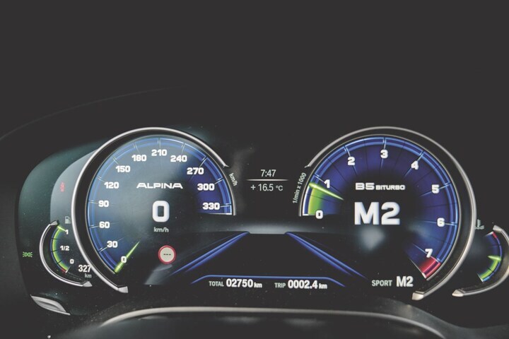 Alpina B5