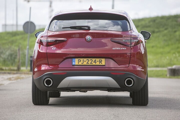 Alfa Romeo Stelvio 2.0 T 4WD First Edition