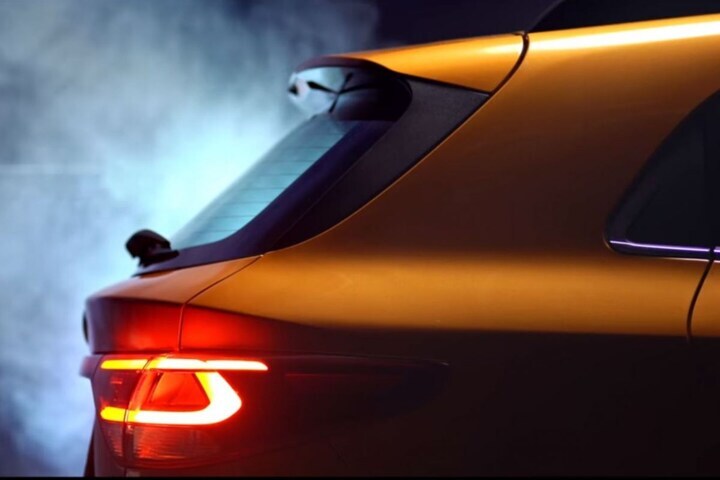 Kia teaser Rusland