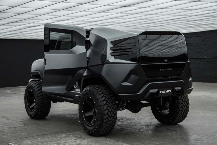 Rezvani Tank