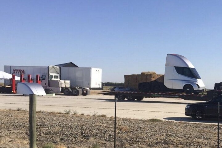 Tesla vrachtwagen